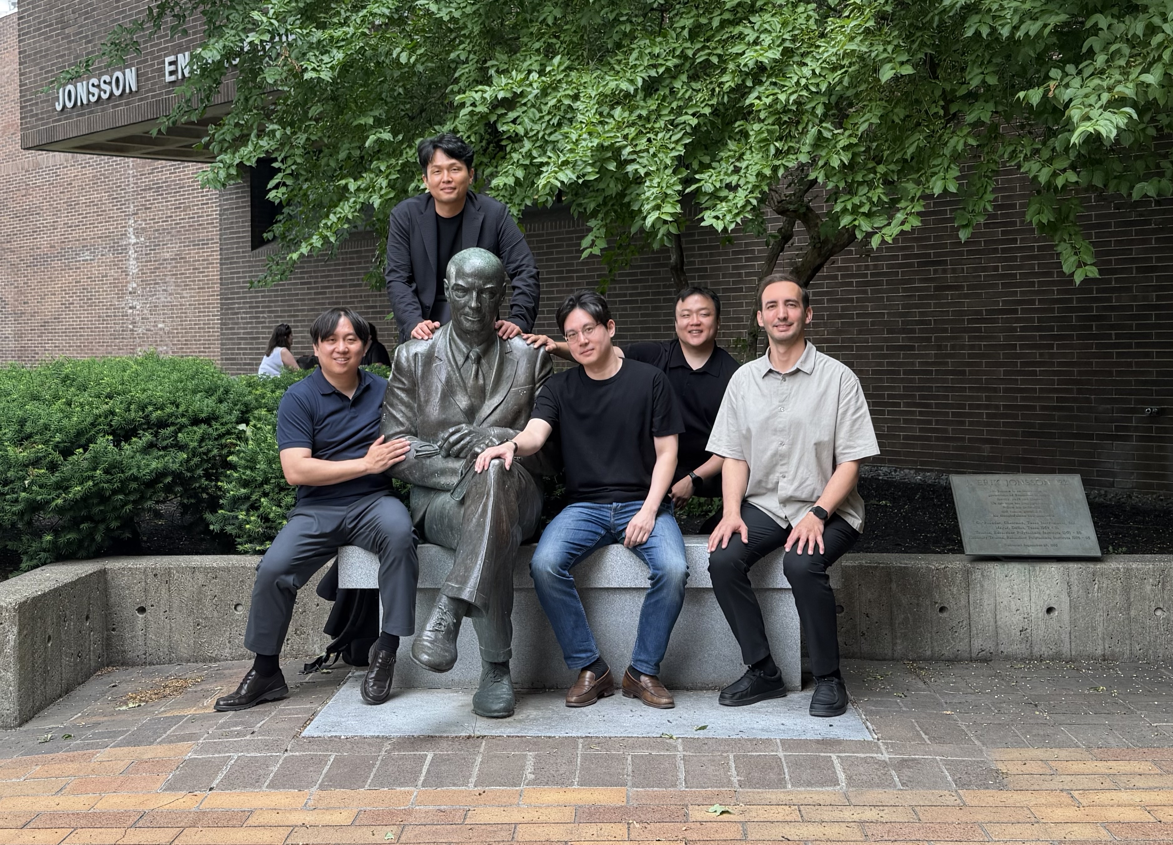 KOREAN RESEARCHERS' VISIT TO RPI